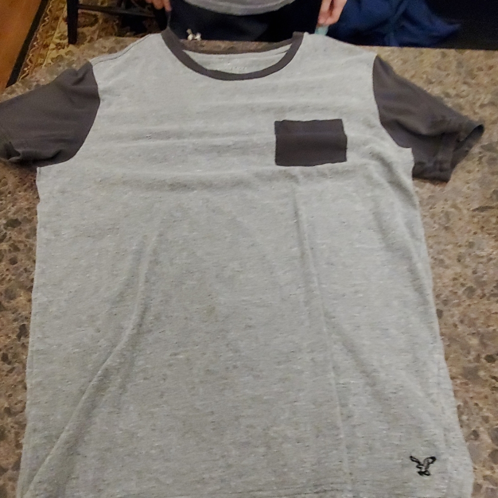 American Eagle Tshirt